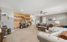 Muskogee Guest Favoritehuge Yardcoffee Bar!